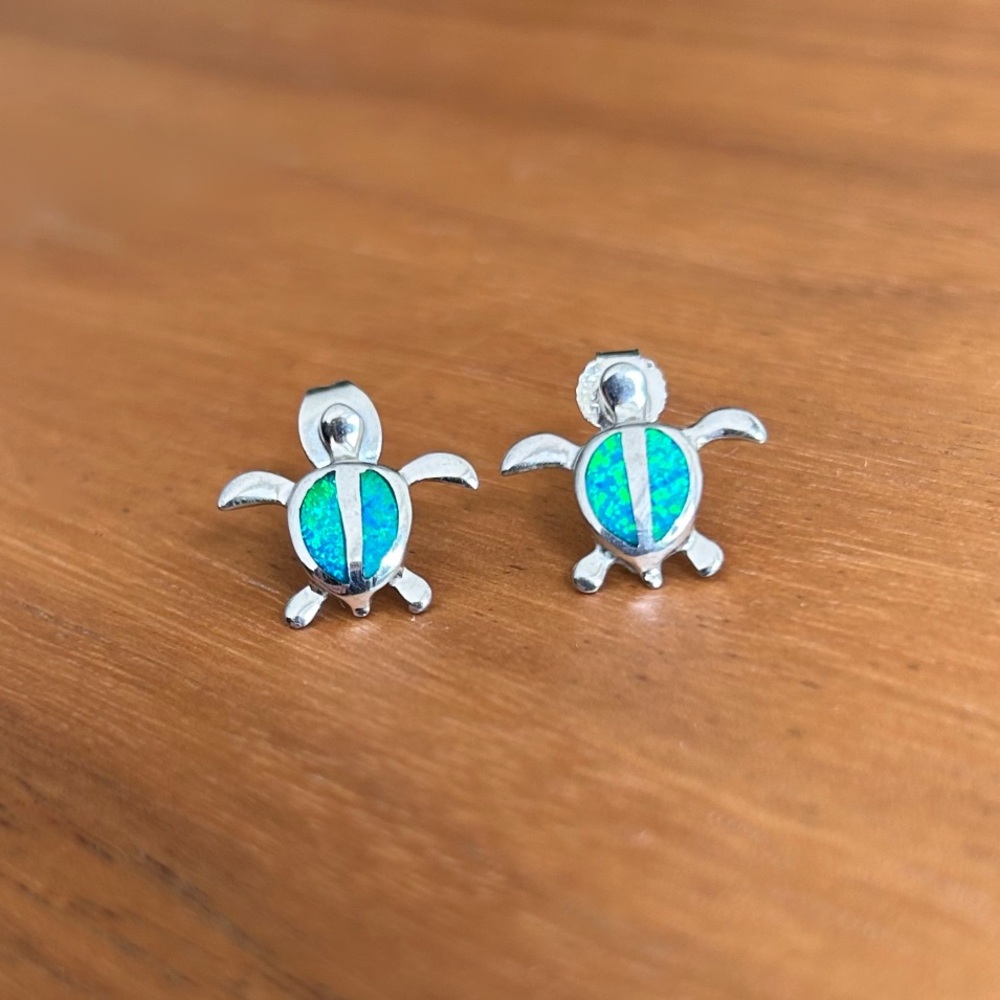 Sterling Silver Turtle Stud Earrings Green/Blue Abalone Paua Shell Ocean